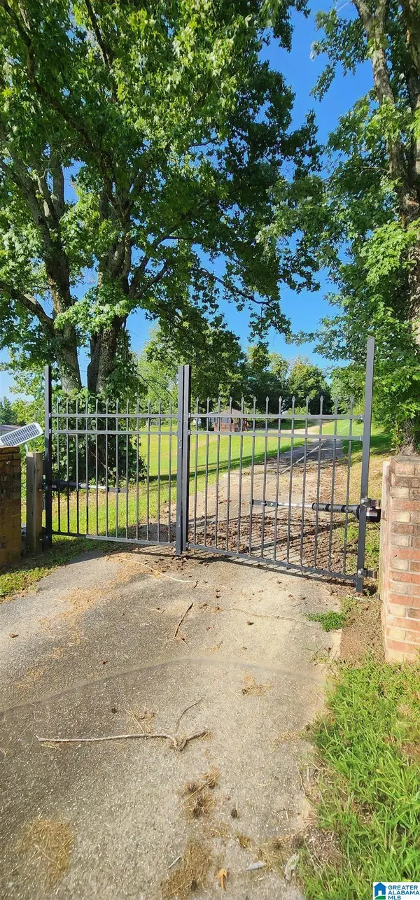 2811 EBELL ROAD, Oneonta, AL 35121