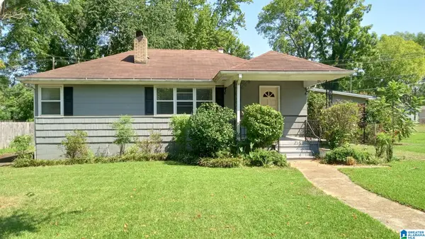 115 LAKELAND AVENUE, Hueytown, AL 35023