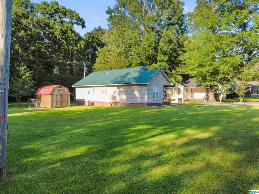 1008 W WALNUT STREET, Sylacauga, AL 35150 - #2
