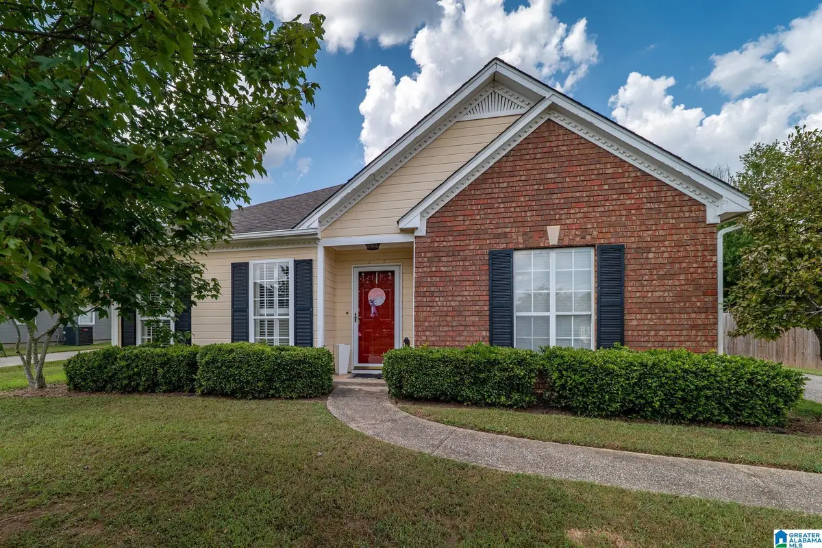 128 W STONEHAVEN CIRCLE, Pelham, AL 35124 - #1