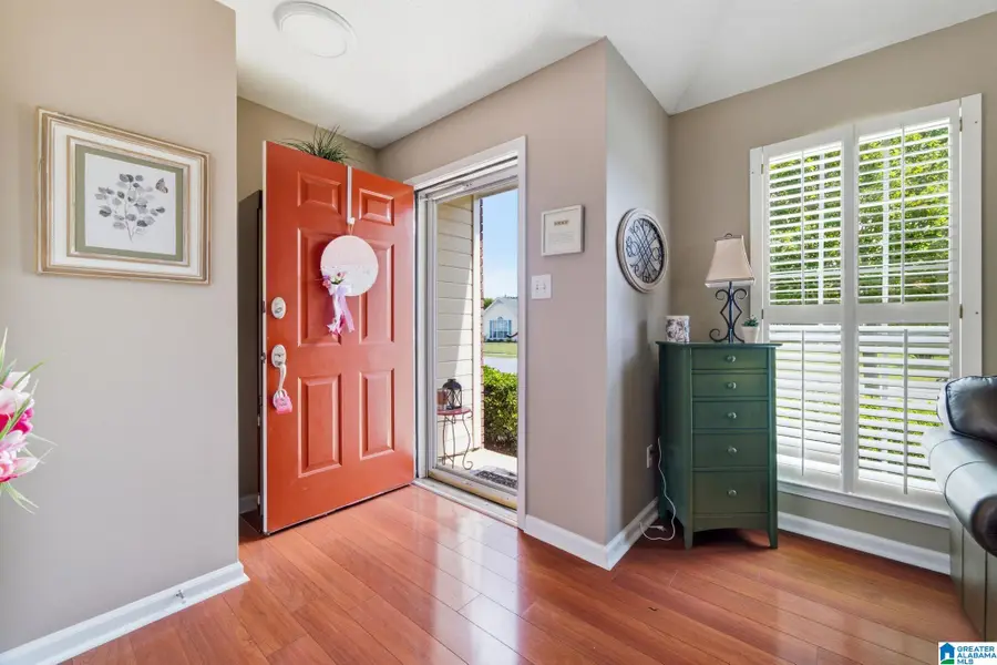 128 W STONEHAVEN CIRCLE, Pelham, AL 35124 - #3