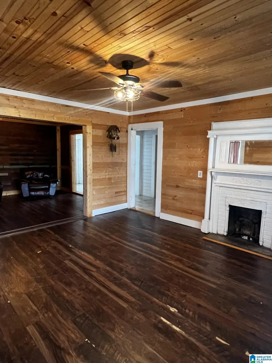 301 2ND AVENUE N, Clanton, AL 35045 - #3