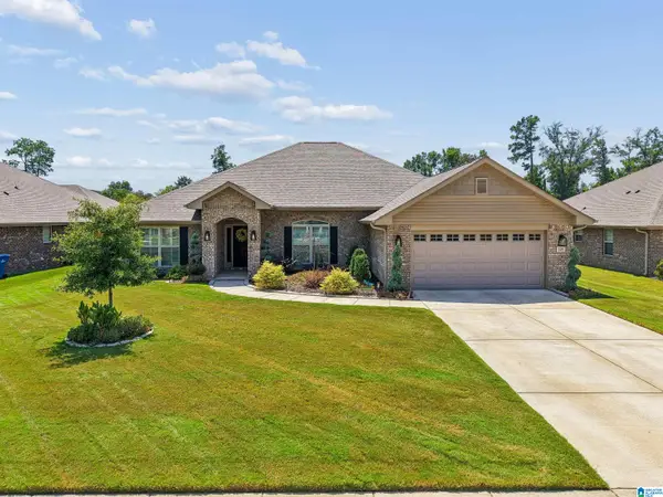 305 TUPELO TRAIL, Alabaster, AL 35007