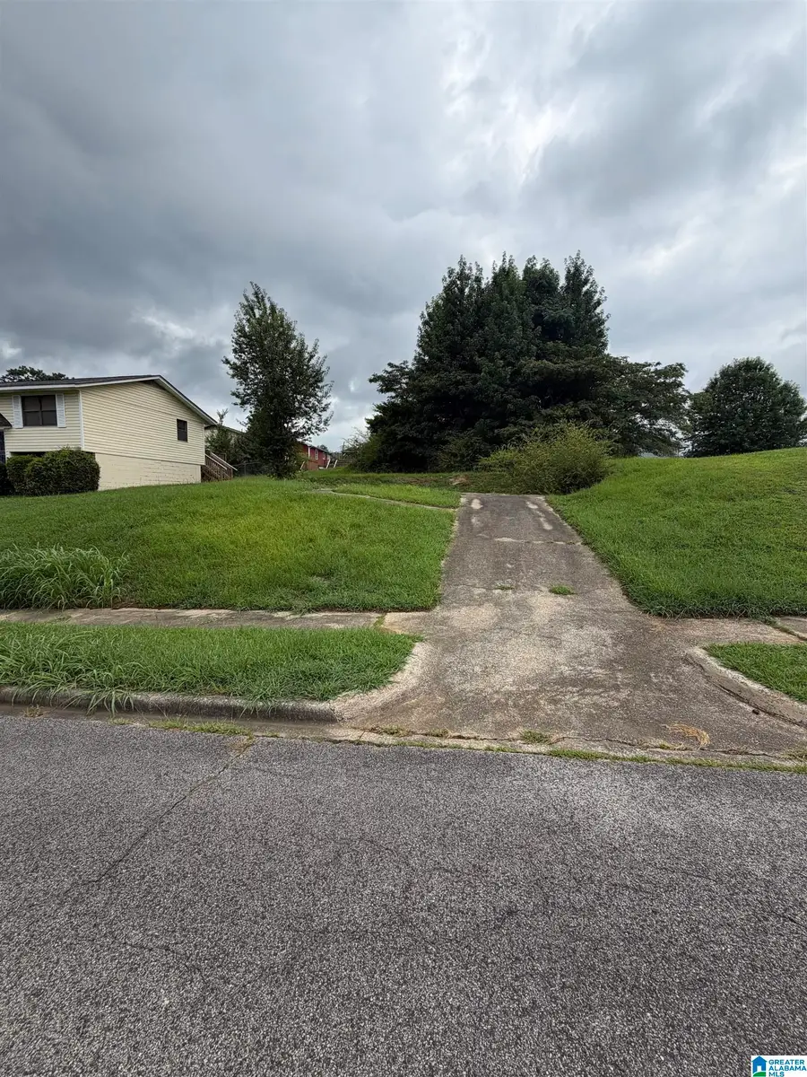 733 LAMPLIGHTER CIRCLE, Birmingham, AL 35214 - #2