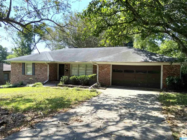 2116 PINE CREST DRIVE, Vestavia hills, AL 35216