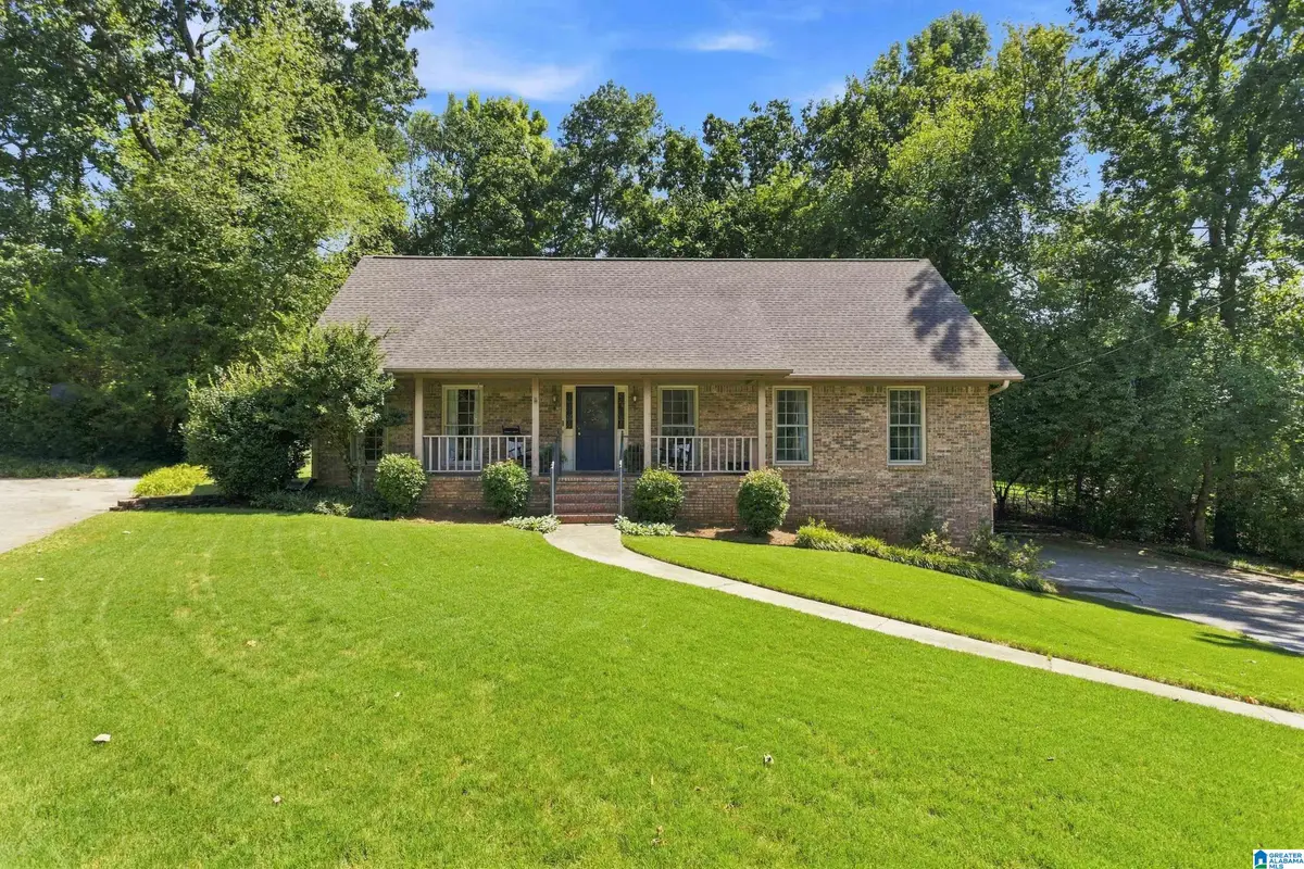 845 LEAH LANE, Vestavia Hills, AL 35226 - #1