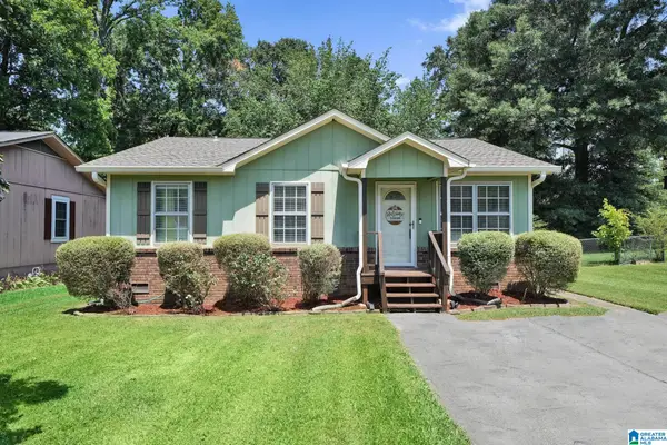 223 LAKELAND AVENUE, Bessemer, AL 35023