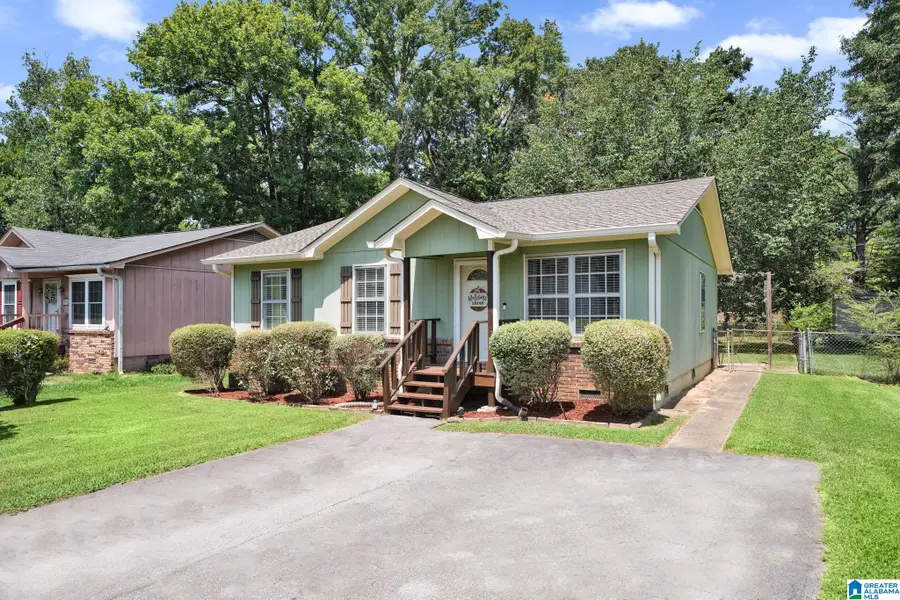 223 LAKELAND AVENUE, Bessemer, AL 35023 - #2