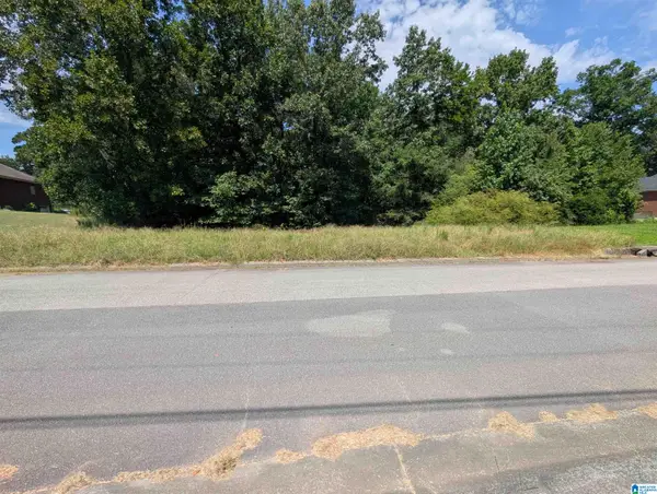 2463 HEMLOCK DRIVE, Hueytown, AL 35023