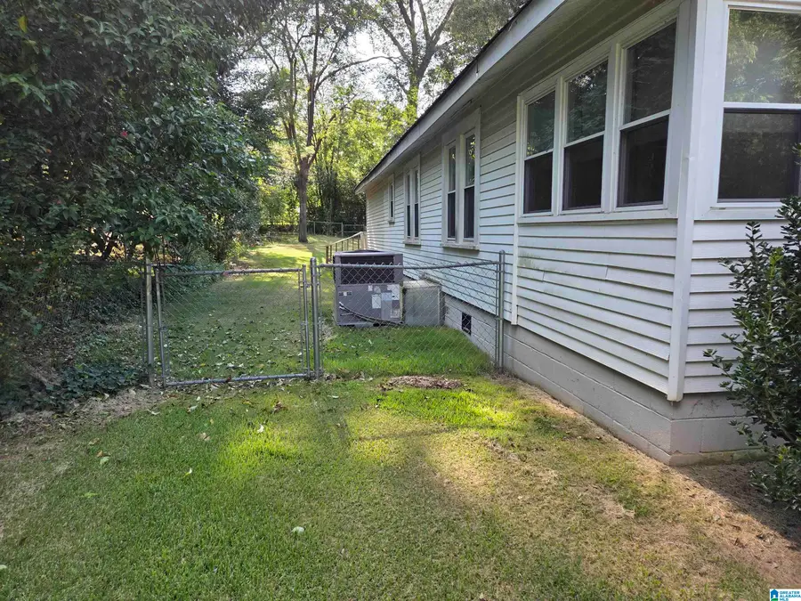 217 S CANNON AVENUE, Sylacauga, AL 35150 - #2