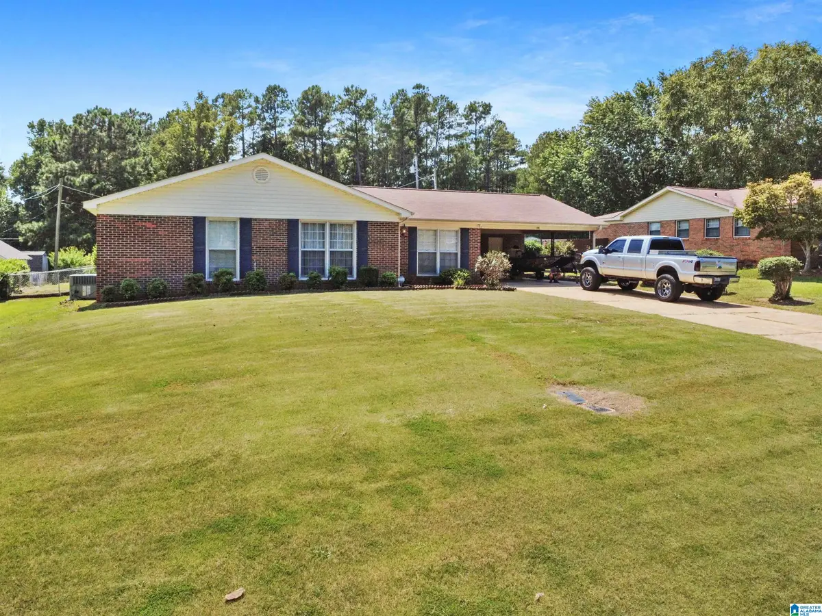 1005 MAGNOLIA DRIVE, Sylacauga, AL 35150 - #1
