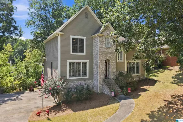 1913 VALEWOOD CIRCLE, Hoover, AL 35244