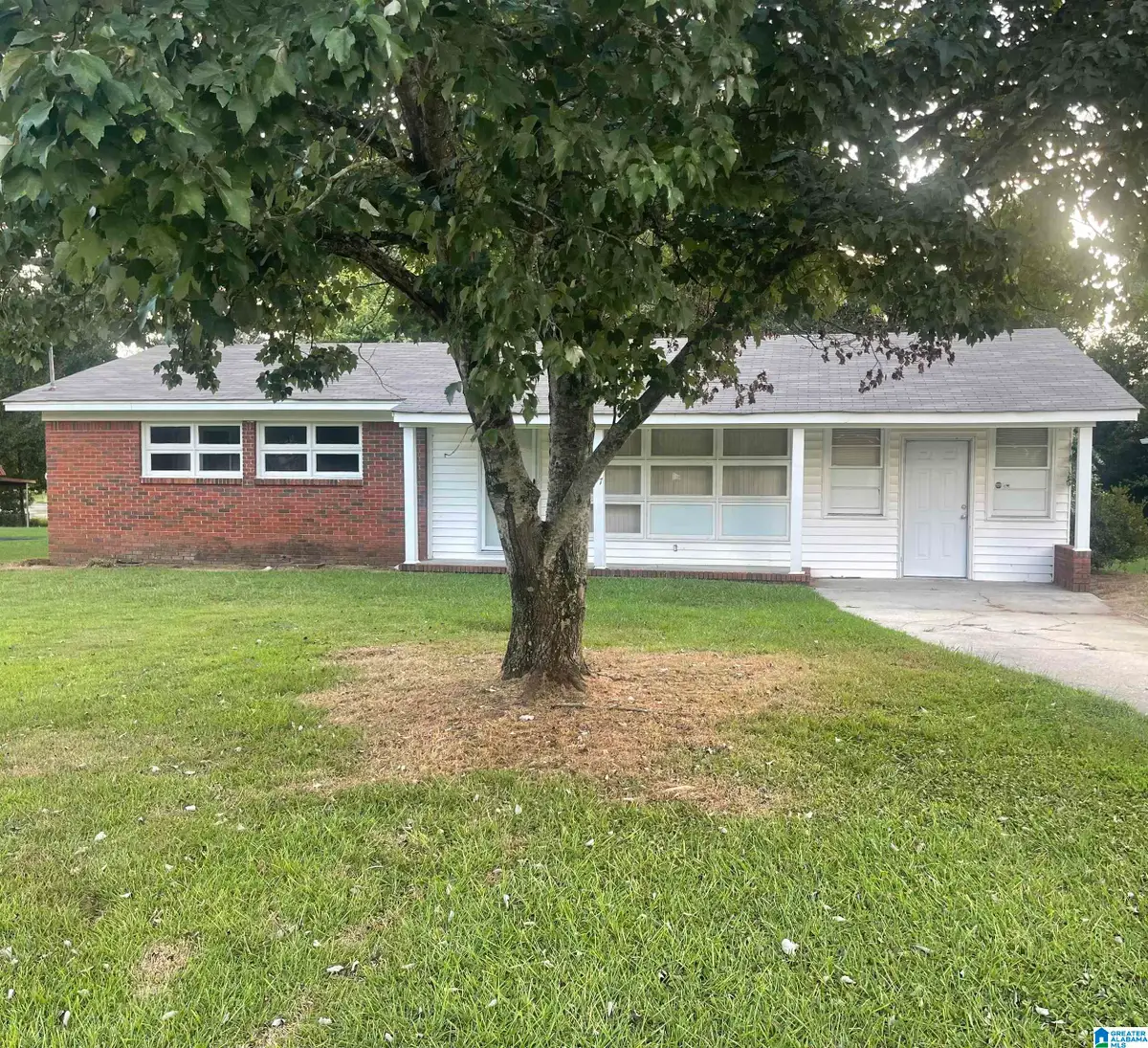 807 3RD STREET, Clanton, AL 35045 - #1