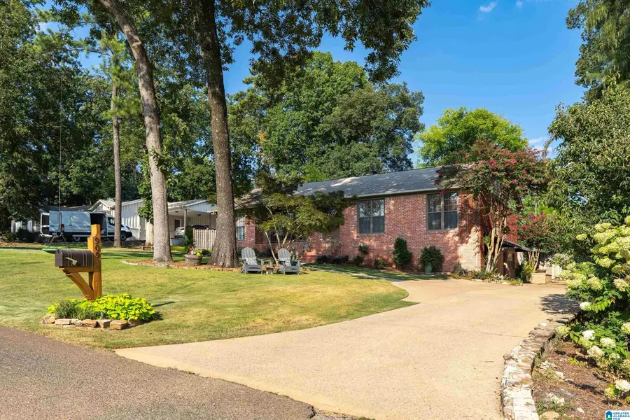 909 GRANBURY ROAD, Vestavia Hills, AL 35216 - #3