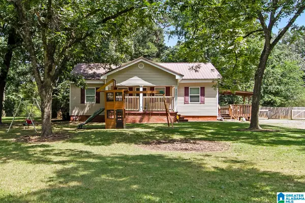 8621 LOCK 17 ROAD, Bessemer, AL 35023