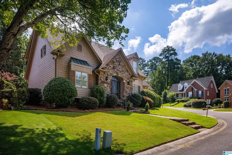 2516 IVY GLENN DRIVE, Vestavia Hills, AL 35243 - #2