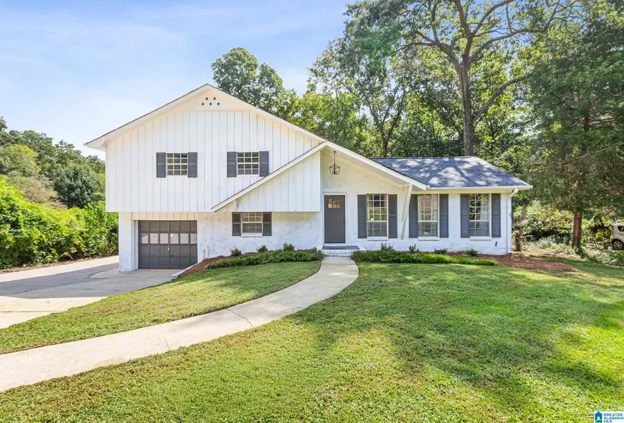 2609 2ND WAY NW, Center Point, AL 35215 - #2