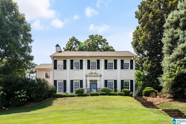 1822 WOODCREST ROAD, Birmingham, AL 35209
