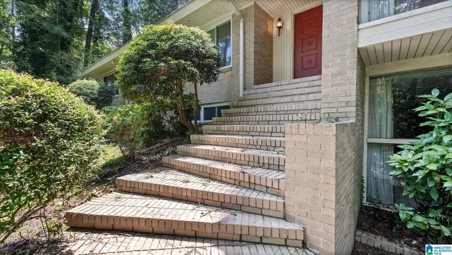 3515 WOODLAND HILLS DRIVE, Tuscaloosa, AL 35405 - #2