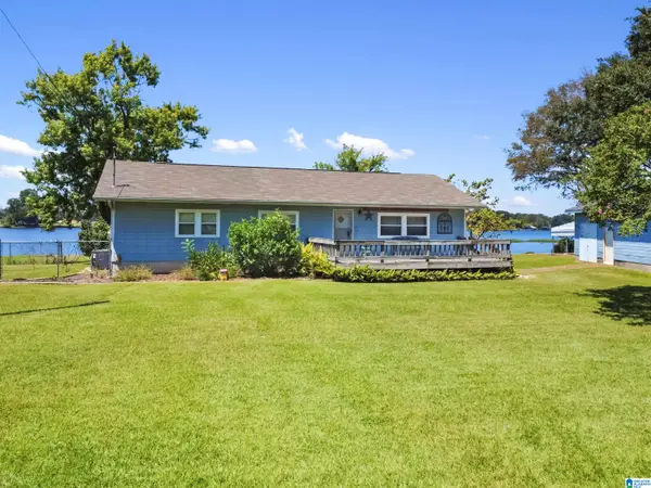 700 HUTCHINSON DRIVE, Sylacauga, AL 35151