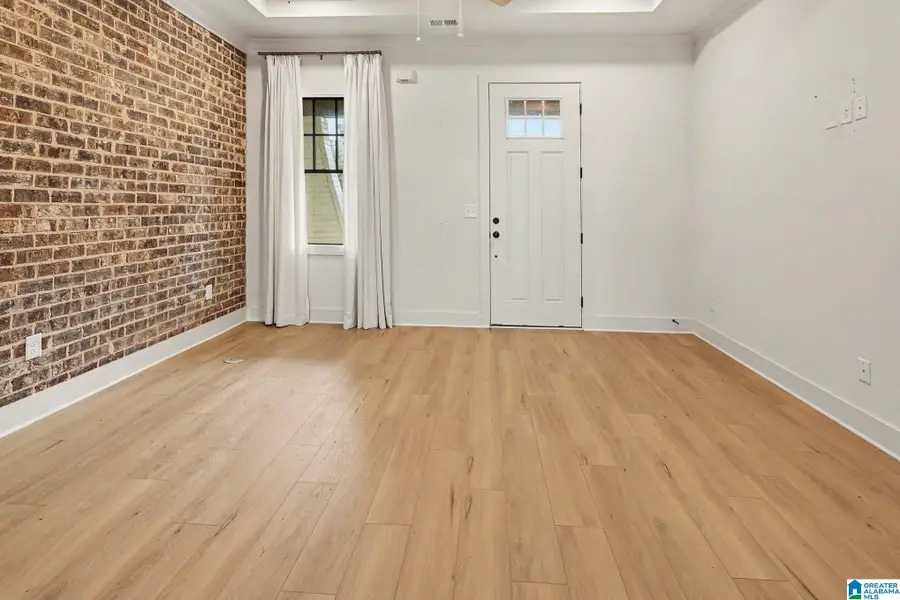 1046 WINDSOR DRIVE, Hoover, AL 35242 - #3