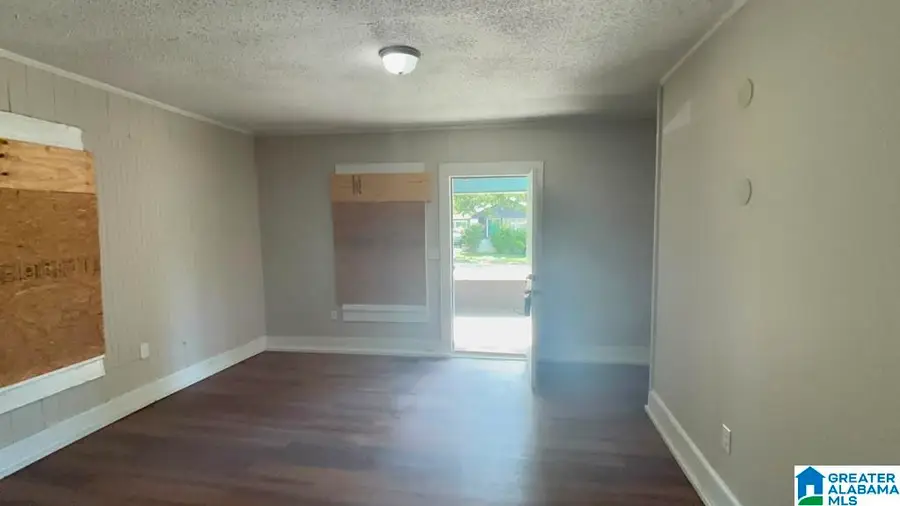 709 30TH STREET SW, Birmingham, AL 35211 - #3