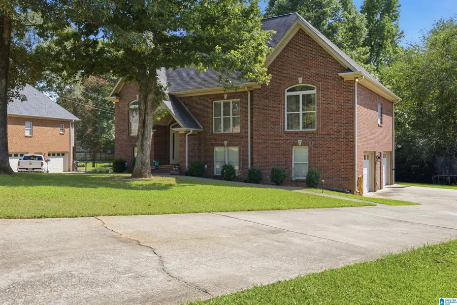 7836 ROCK CREEK CIRCLE, Bessemer, AL 35023 - #3
