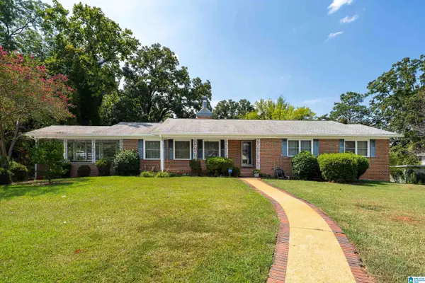 114 LANCASTER STREET W, Talladega, AL 35160