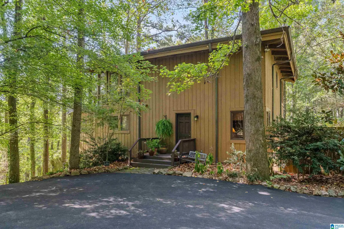 1827 LAKE KNOWL DRIVE, Helena, AL 35080 - #1