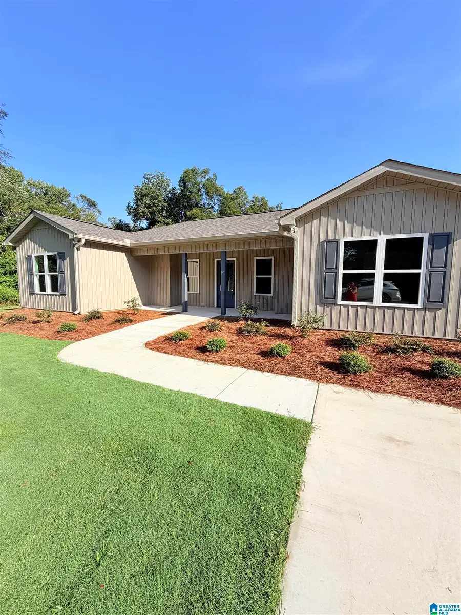 718 TIPPETT STREET, Clanton, AL 35045 - #3