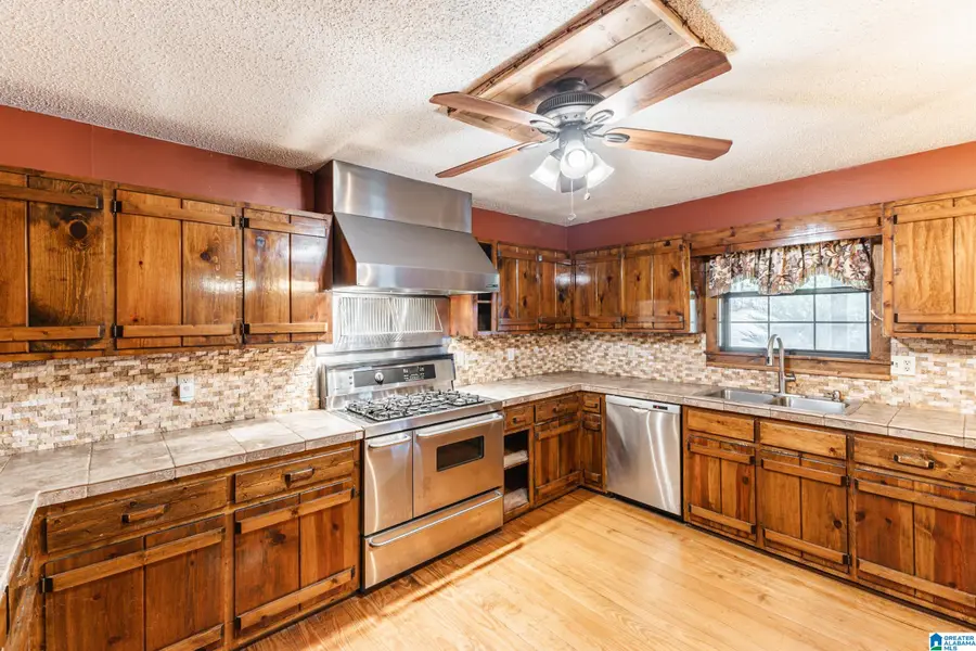 7046 WOLF CREEK ROAD, Pell City, AL 35125 - #3