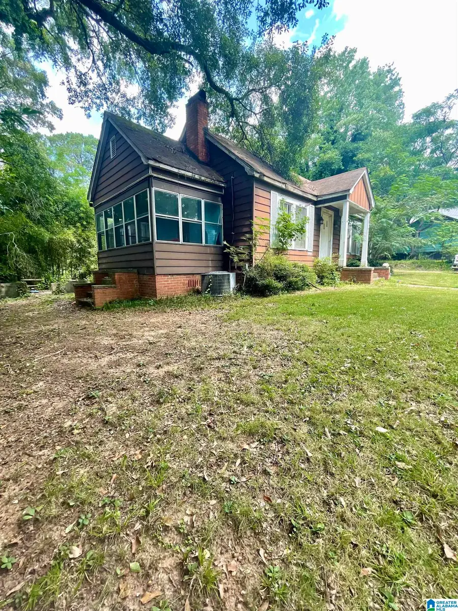 928 N NORTH STREET EAST, Talladega, AL 35160 - #3