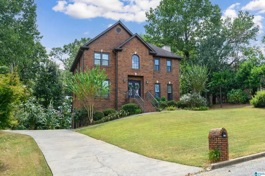1932 SEATTLE SLEW DRIVE, Helena, AL 35080 - #2