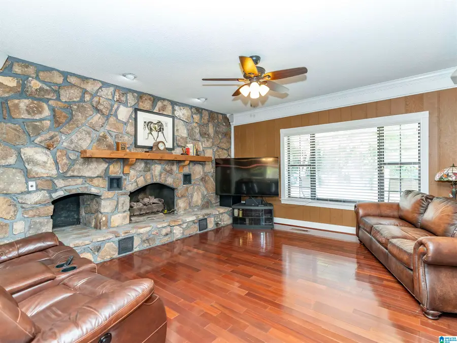 1101 HICKORY STREET, West Blocton, AL 35184 - #3