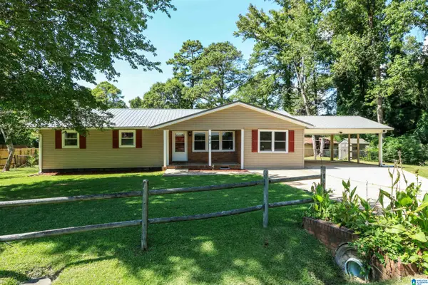 904 RIDGE DRIVE, Weaver, AL 36277