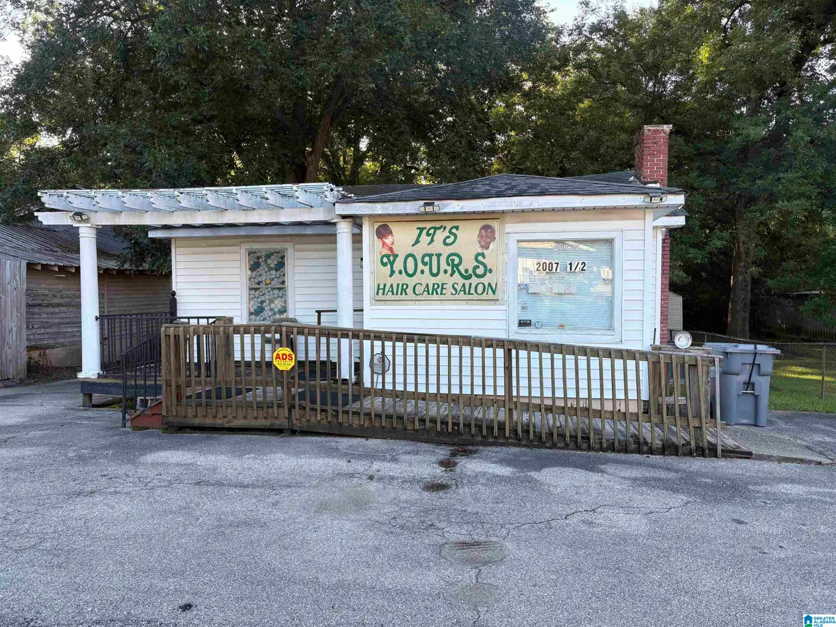 2007 27TH AVENUE N, Hueytown, AL 35023 - #1