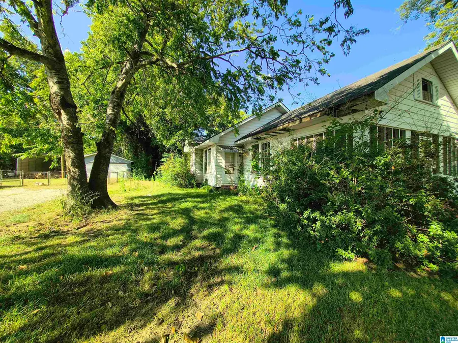 302 W 9TH STREET, Sylacauga, AL 35150 - #2