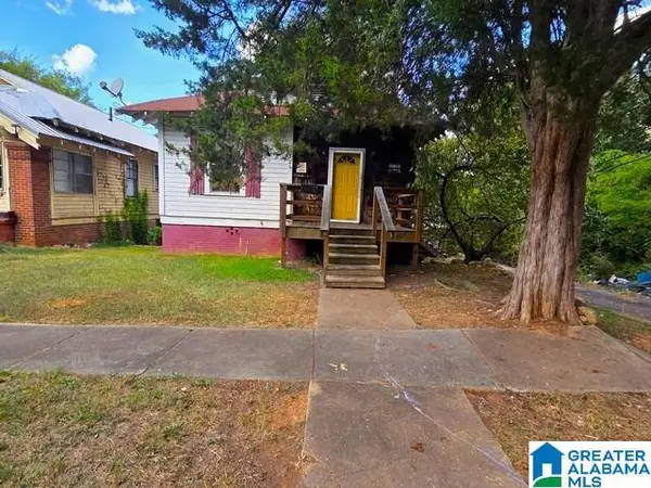 526 OAK PLACE, Fairfield, AL 35064