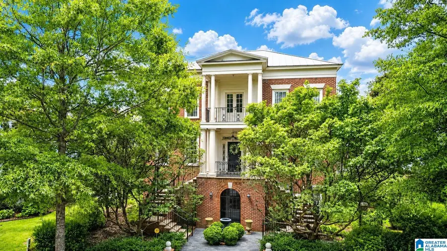 4315 VILLAGE GREEN CIRCLE, Hoover, AL 35226 - #2