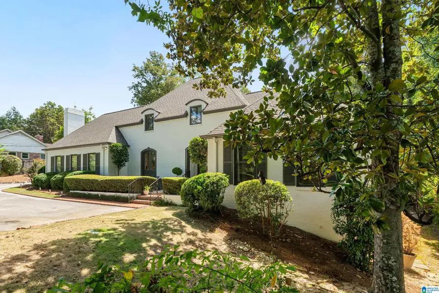 4406 BRIAR GLEN CIRCLE, Mountain Brook, AL 35243 - #2