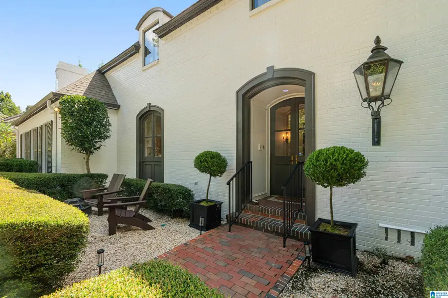 4406 BRIAR GLEN CIRCLE, Mountain Brook, AL 35243 - #3