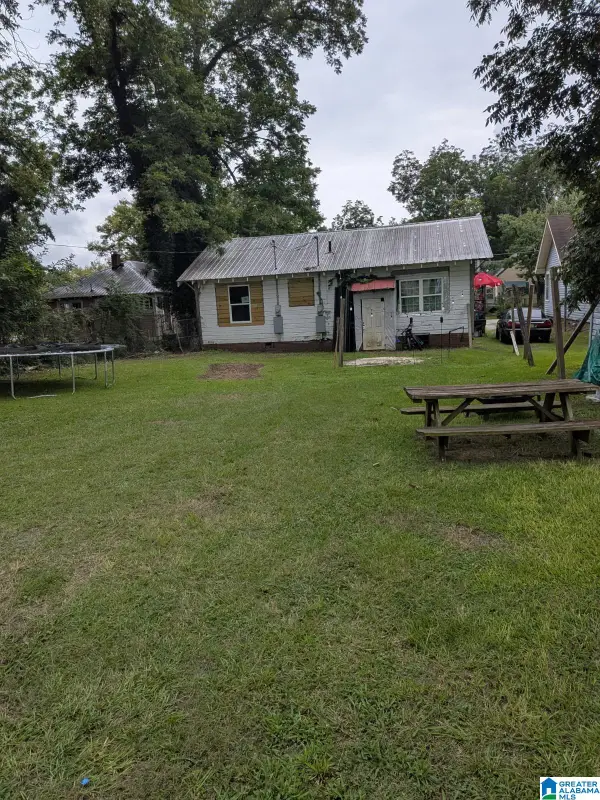 926 HOLLY STREET, Gadsden, AL 35901