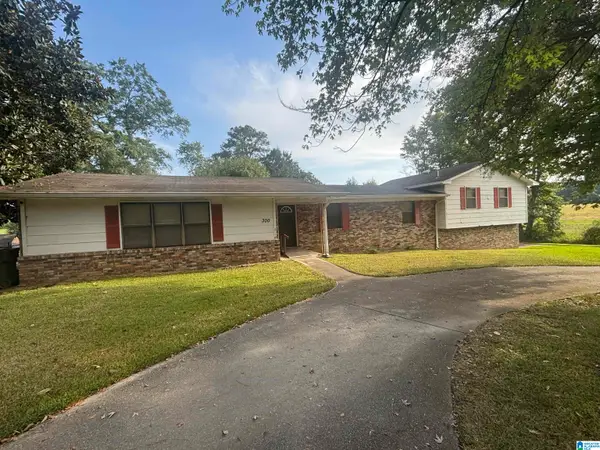 300 W RIDGEWOOD ROAD, Jasper, AL 35504