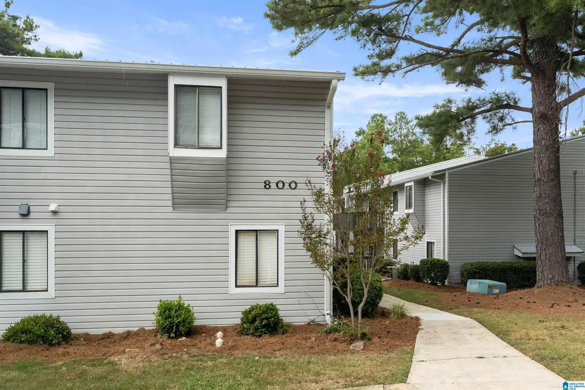 806 WOODLAND VILLAGE, Vestavia Hills, AL 35216 - #1