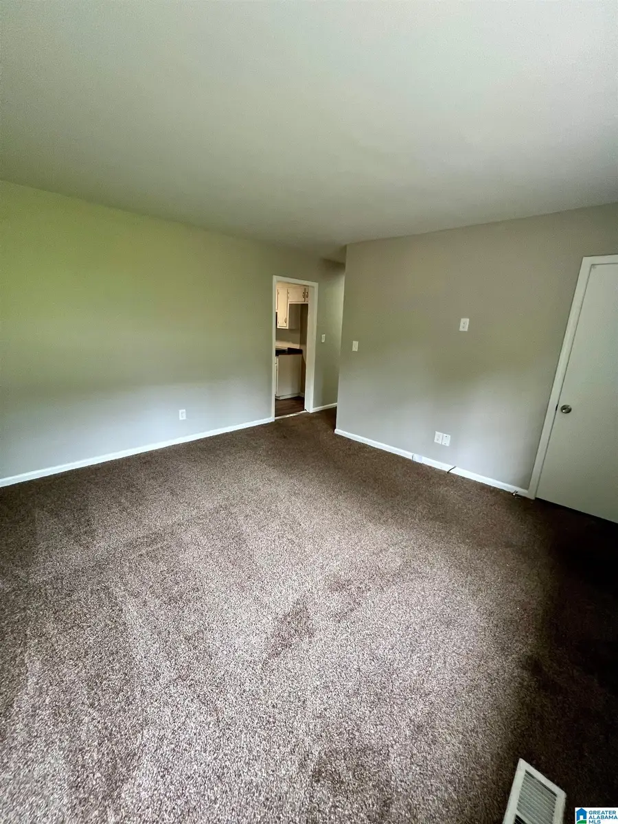 900 VON DALE CIRCLE, Birmingham, AL 35215 - #2