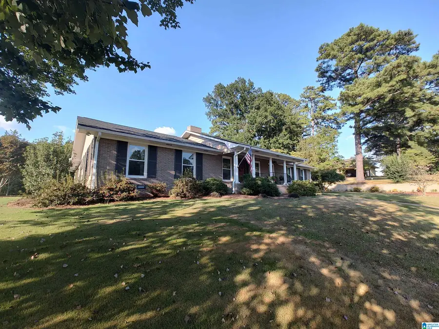 901 HERITAGE DRIVE, Sylacauga, AL 35150 - #3