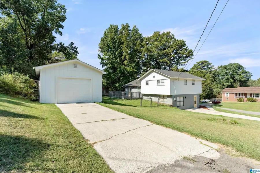 604 HILLCREST ROAD, Adamsville, AL 35005 - #2