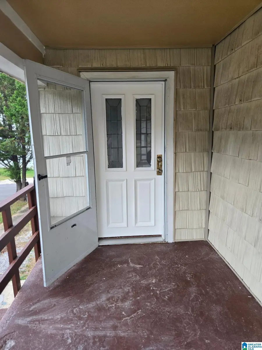 502 W LAKE DRIVE, Bessemer, AL 35020 - #3