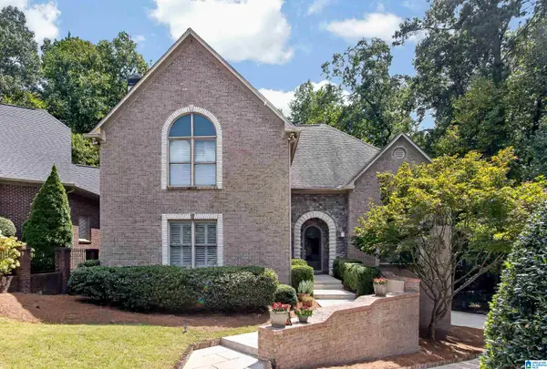1712 WICKINGHAM COVE, Vestavia hills, AL 35243