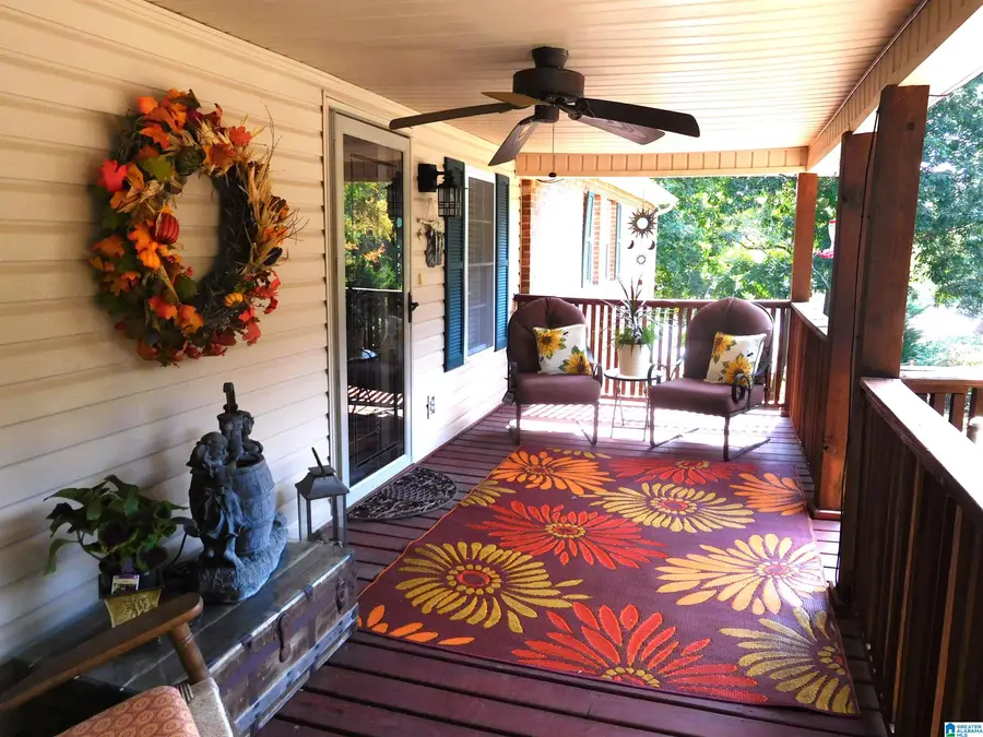 2432 LAKESHORE DRIVE, Oneonta, AL 35121 - #2